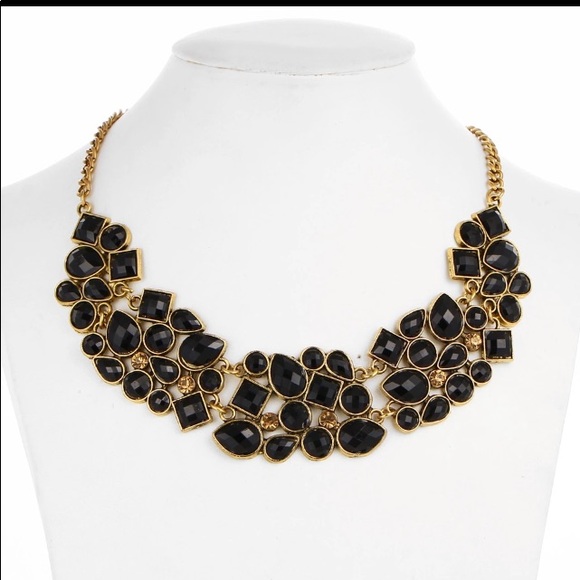Gorgeous Necklace! - Picture 1 of 2