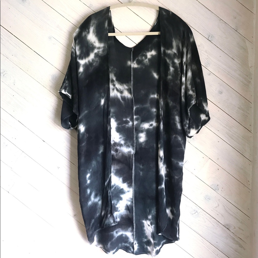 Navy Tie Dye Kimono