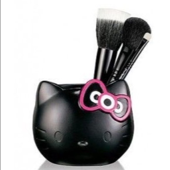 Mac Cosmetics Makeup Super Cute Limited Edition Mac Hello Kitty