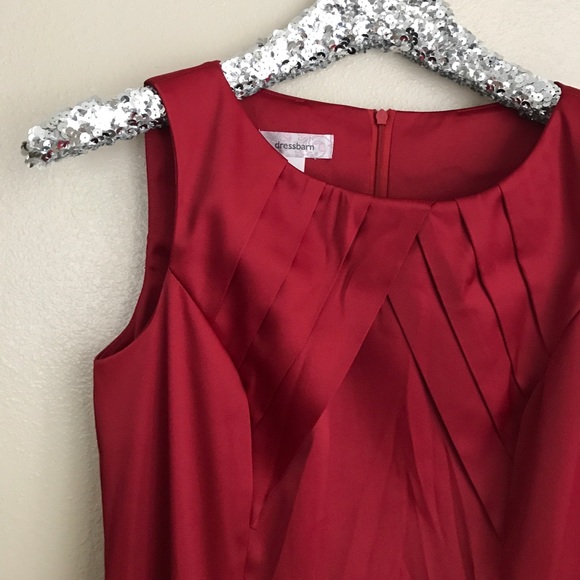 Red dress - Picture 2 of 3