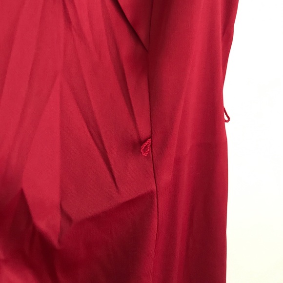 Red dress - Picture 3 of 3