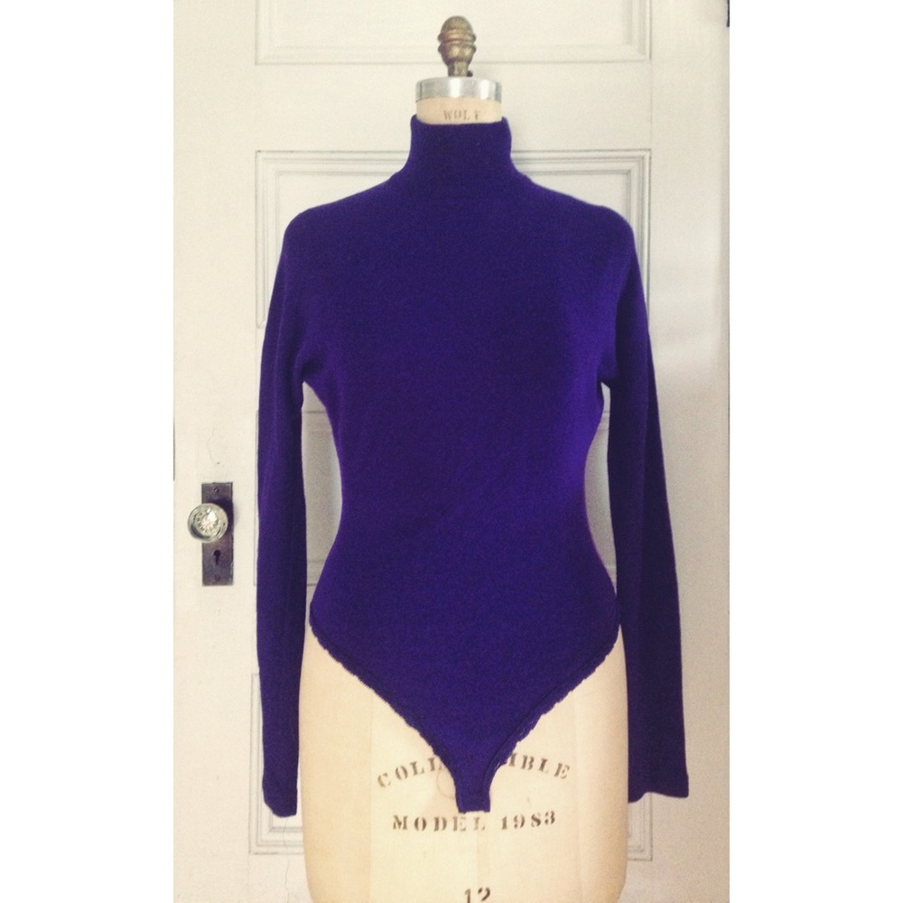 gorgeous!! 100% cashmere donna karen bodysuit