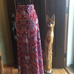 LuLaRoe Maxi in comfortable cotton.