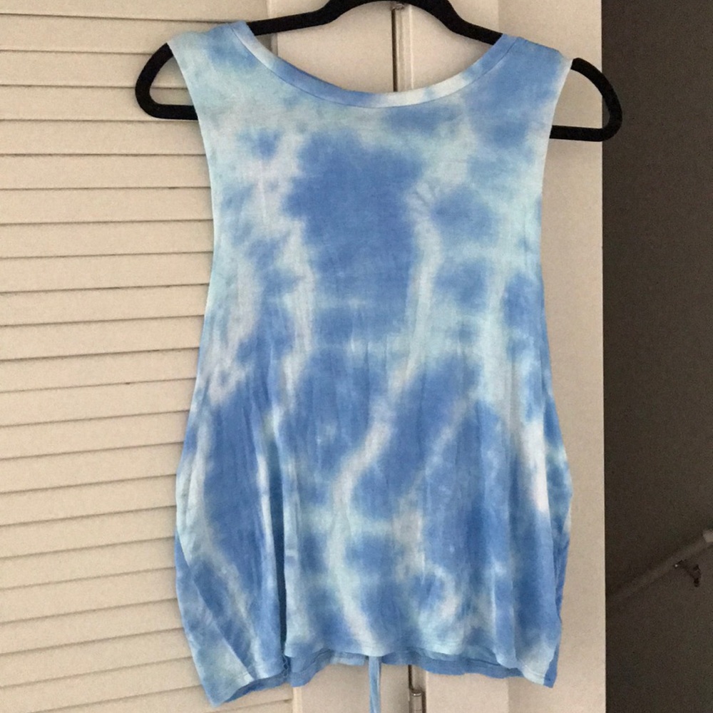 EUC Blue/white tie dye Tank Top