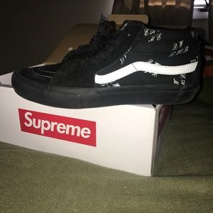 Supreme vans Sk8 mid "eat me" collection