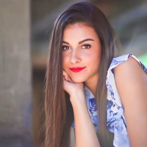 Meet your Posher, Alexis