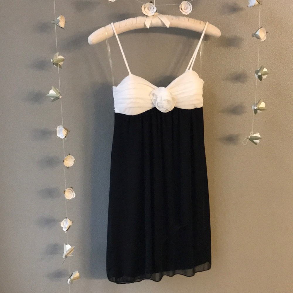 Black and white dress never worn