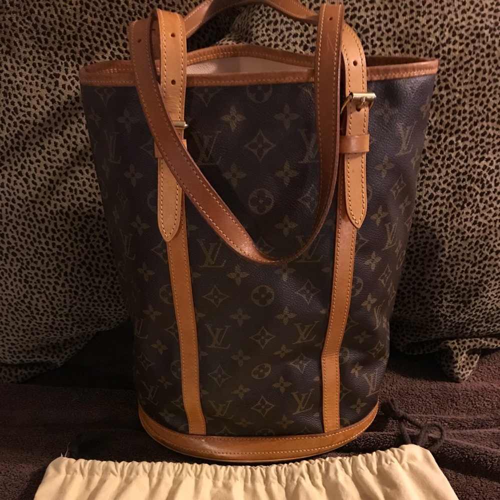 Authentic Louis Vuitton Large Bucket Bag