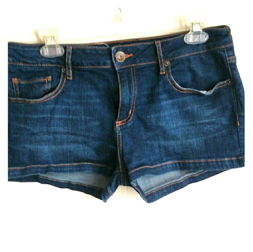 Bullhead black jean shorts