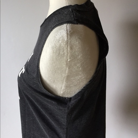 NWT Betsey Johnson Performance Break A Heart Tee - Picture 3 of 8