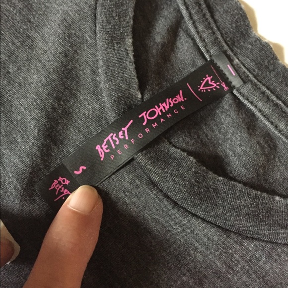 NWT Betsey Johnson Performance Break A Heart Tee - Picture 8 of 8