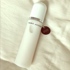 Marc Jacobs Perfecting Coconut Setting Mist