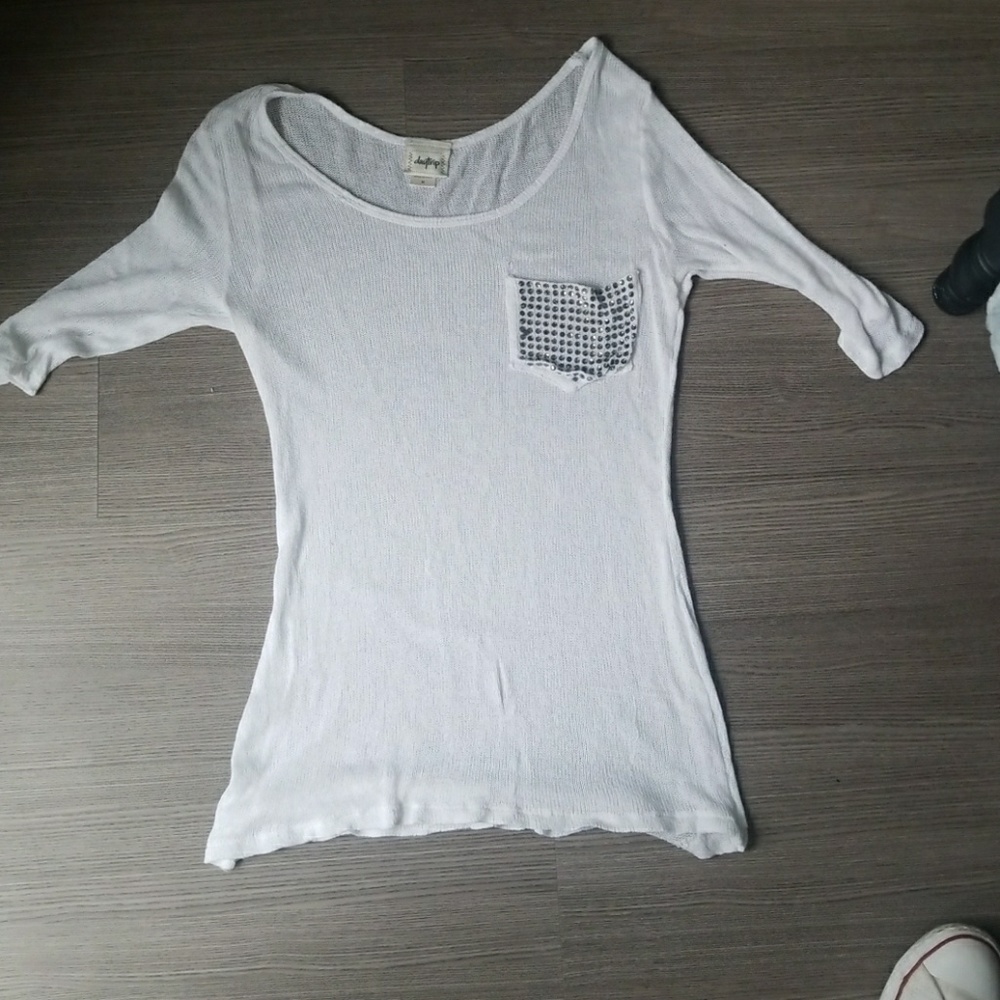 White t shirt
