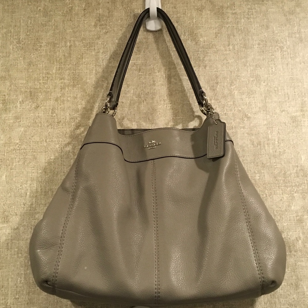 LEXY SHOULDER BAG IN PEBBLE LEATHER (COACH F57545)