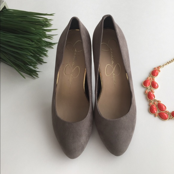 SOLD!!! Jessica Simpson grey heels - Picture 2 of 5