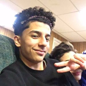 Meet your Posher, Mounir