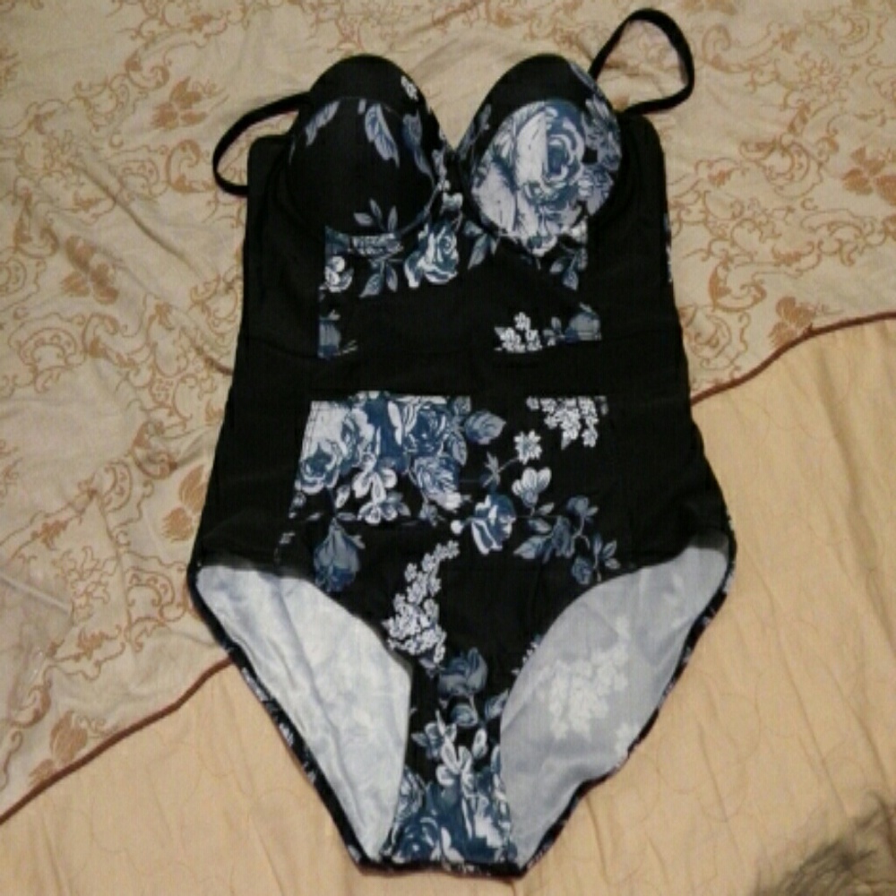 One piece floral swimsuit