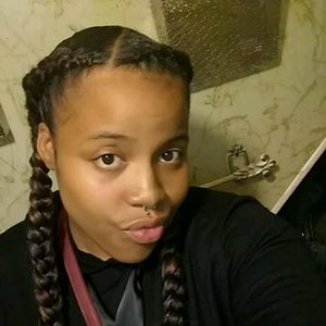 Meet your Posher, Twyla