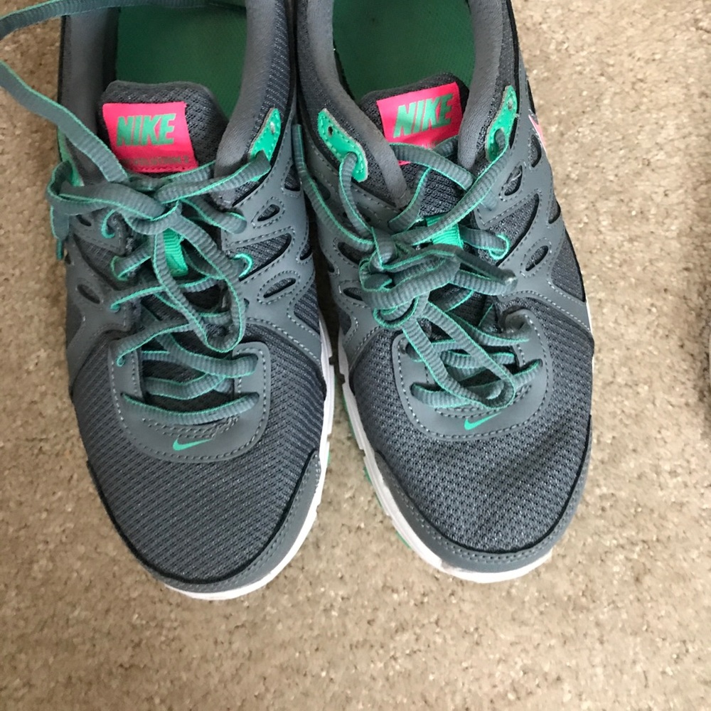 Running shoes