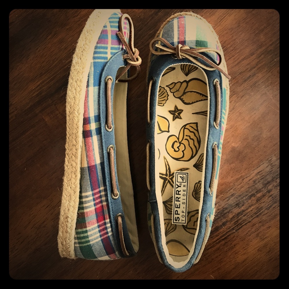 Sperry top-sider flats- like new!