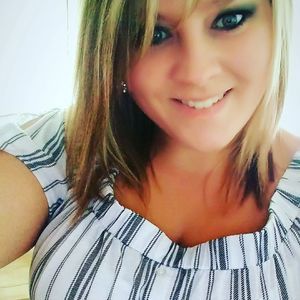 Meet your Posher, Nora