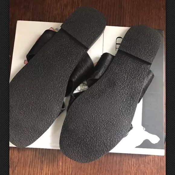 The Fifth Chic Sandal with Hair Flats - Picture 3 of 4