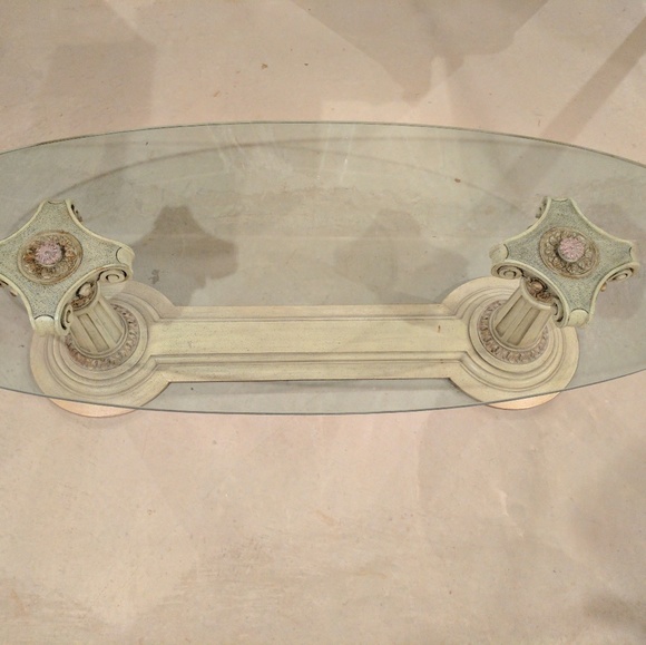 Coffee table - Picture 2 of 2