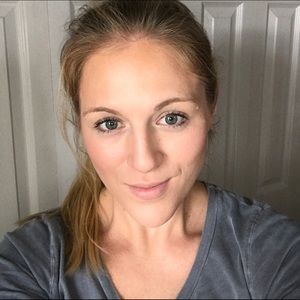 Meet your Posher, Leigh