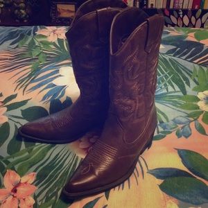 Madden Girl Sanguine color cowgirl boots