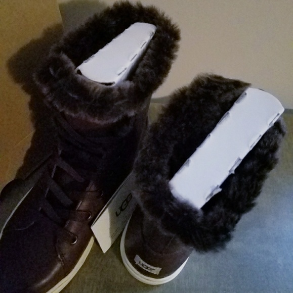 New Ugg Croft Luxe Sneaker - Picture 6 of 8