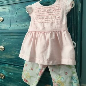 Janie and Jack Crepe Blouse w/ Floral Pint Capris