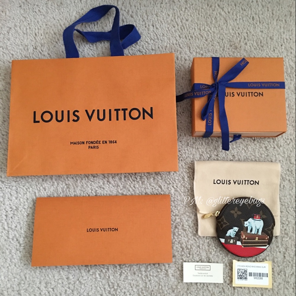 NEW Louis Vuitton Christmas Animation Polar Bears