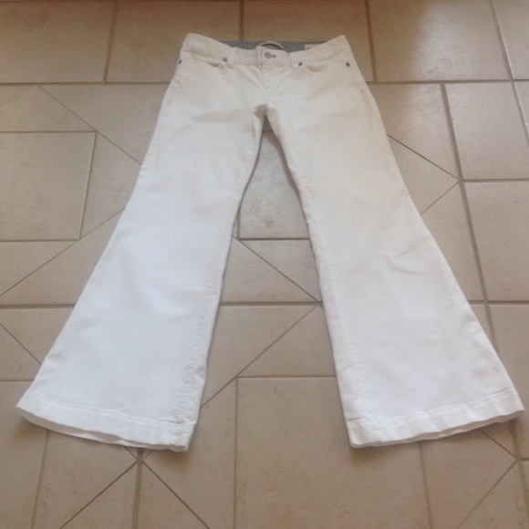 GAP Denim - GAP White Flare Jeans.     Sz 28 Waist