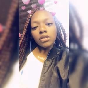 Meet your Posher, Alexis