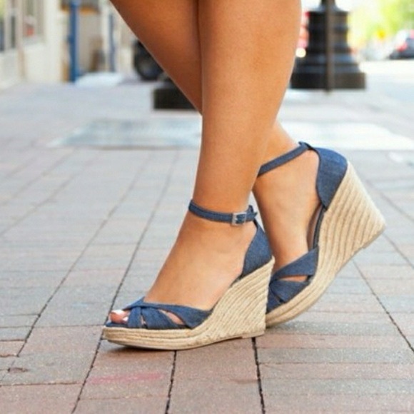 christian siriano wedges