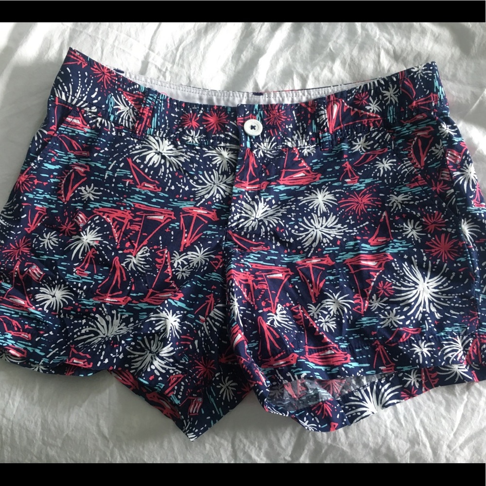 EUC Lilly Pulitzer sparks fly shorts, size 6