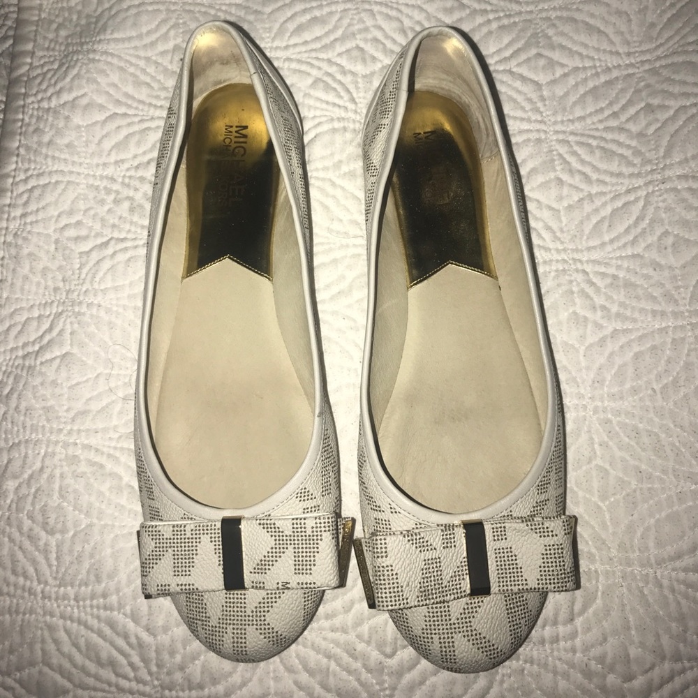 MK slippers