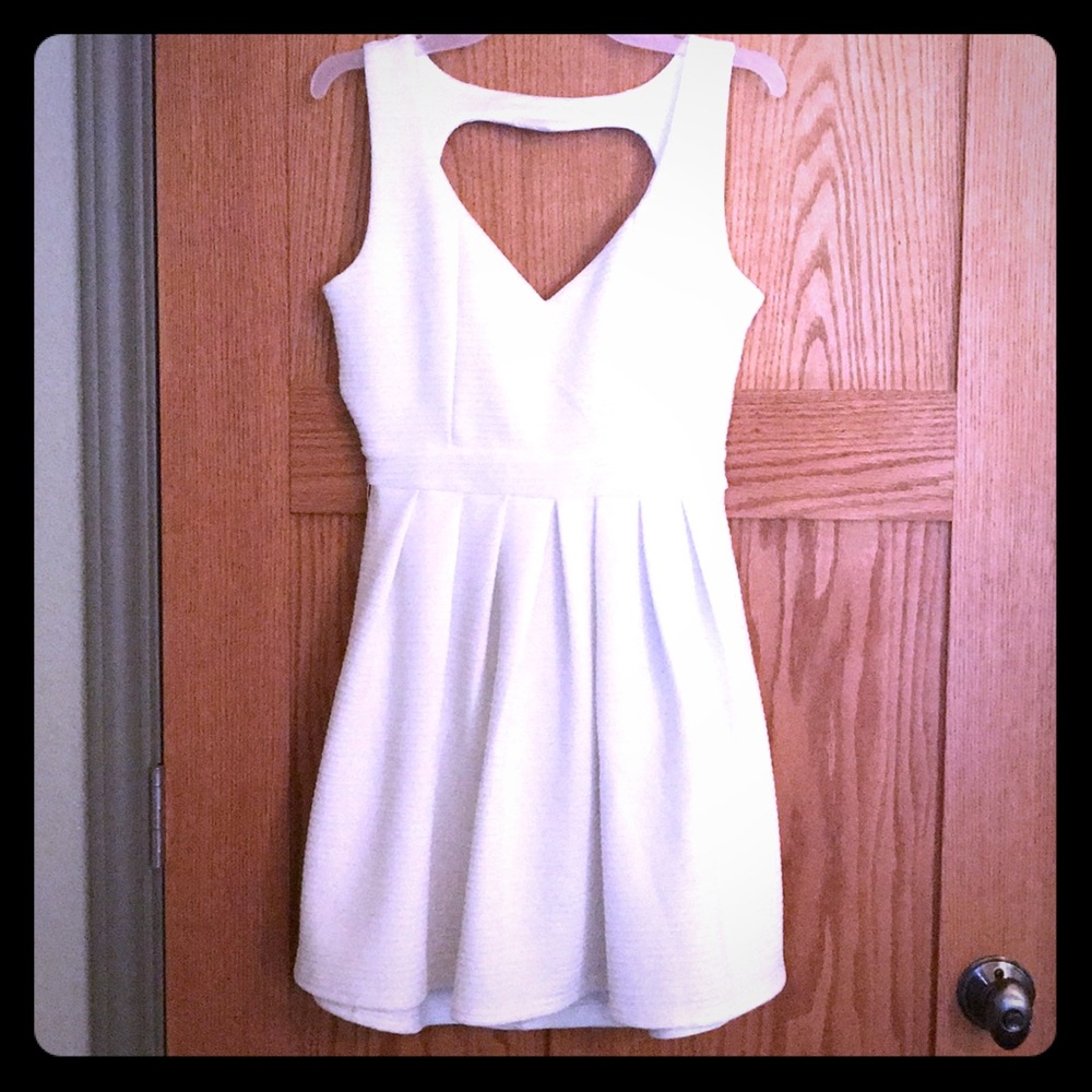 Off-white short dress