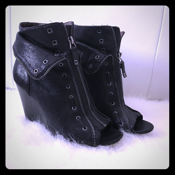 SOLD! - Picture 2 of 4