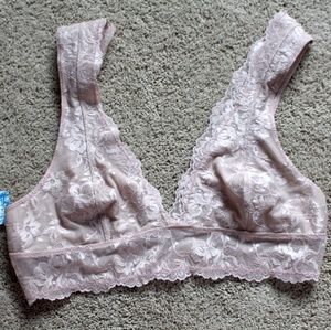 NWT Free People 🍾 Champagne 🍾 Lace Bralette