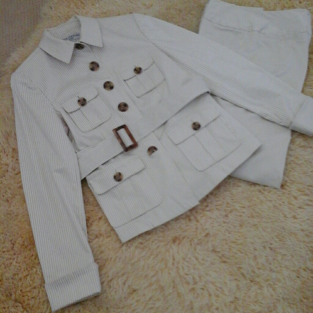 White w/gray stripes 2piece suit