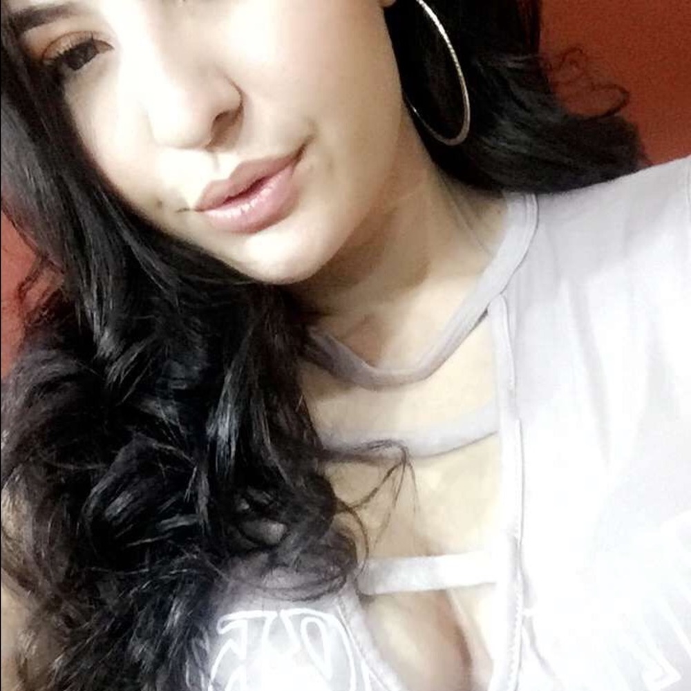 Meet your Posher, Marina