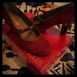 NWT Aerosoles "sushi role" Red Suede Mary Janes