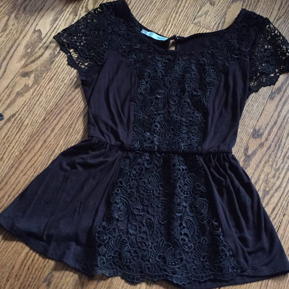 Maurice's black lace shirt