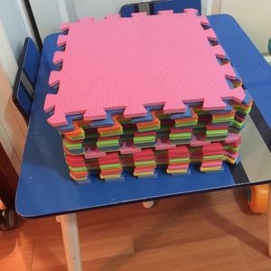 Set of 18 floor Mat pieces