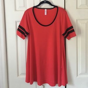LuLaRoe Perfect T