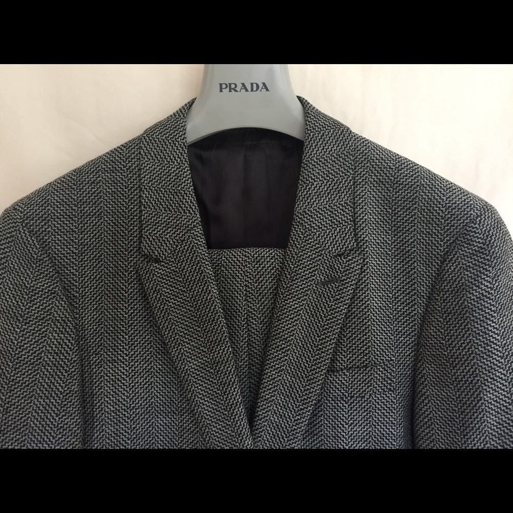Prada suit 38R/48R EUC ORIGINAL 1-of-a-kind Sample