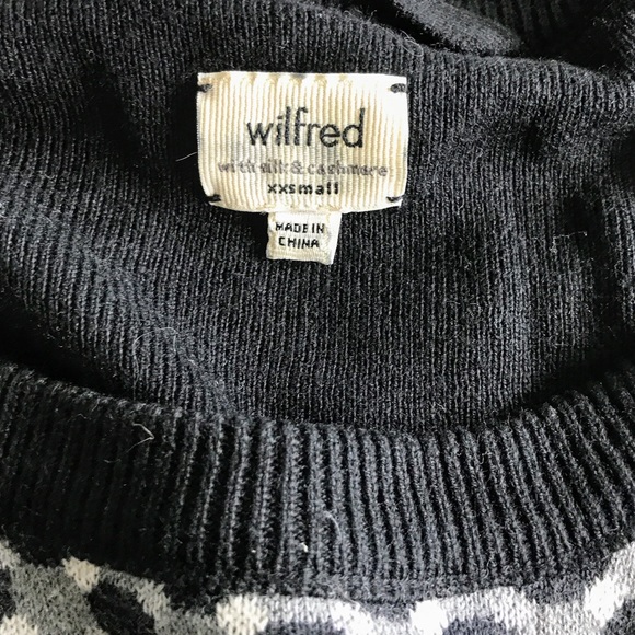 Aritzia Wilfred Sweater - Picture 3 of 4