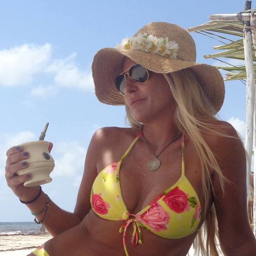 Meet your Posher, Lola