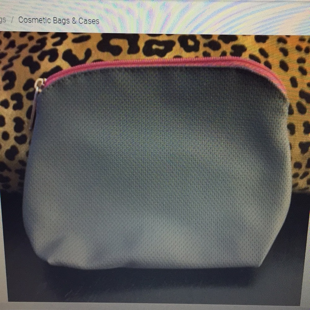 COSMETIC BAG🔴
